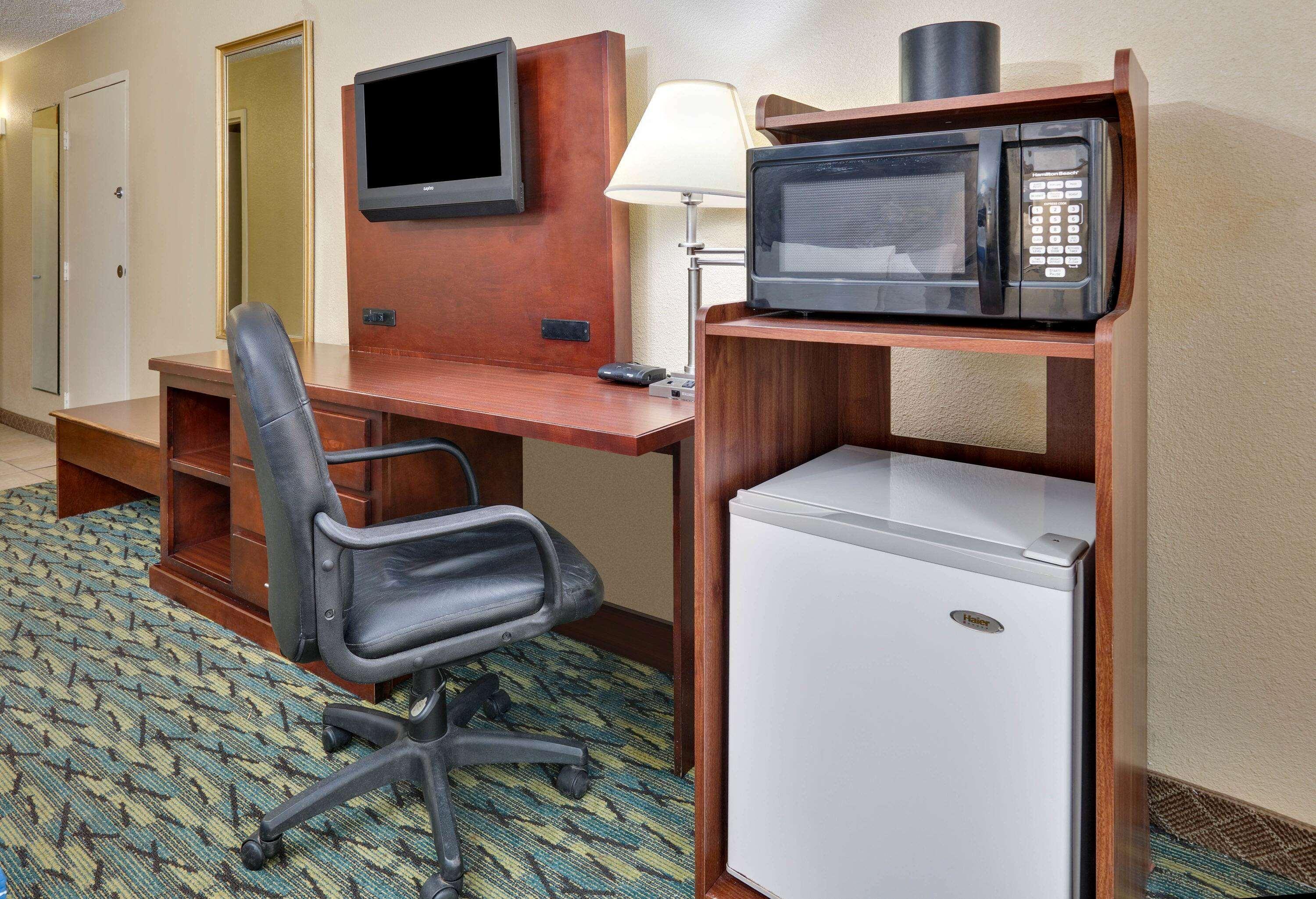 Travelodge By Wyndham Texarkana Ar Екстериор снимка