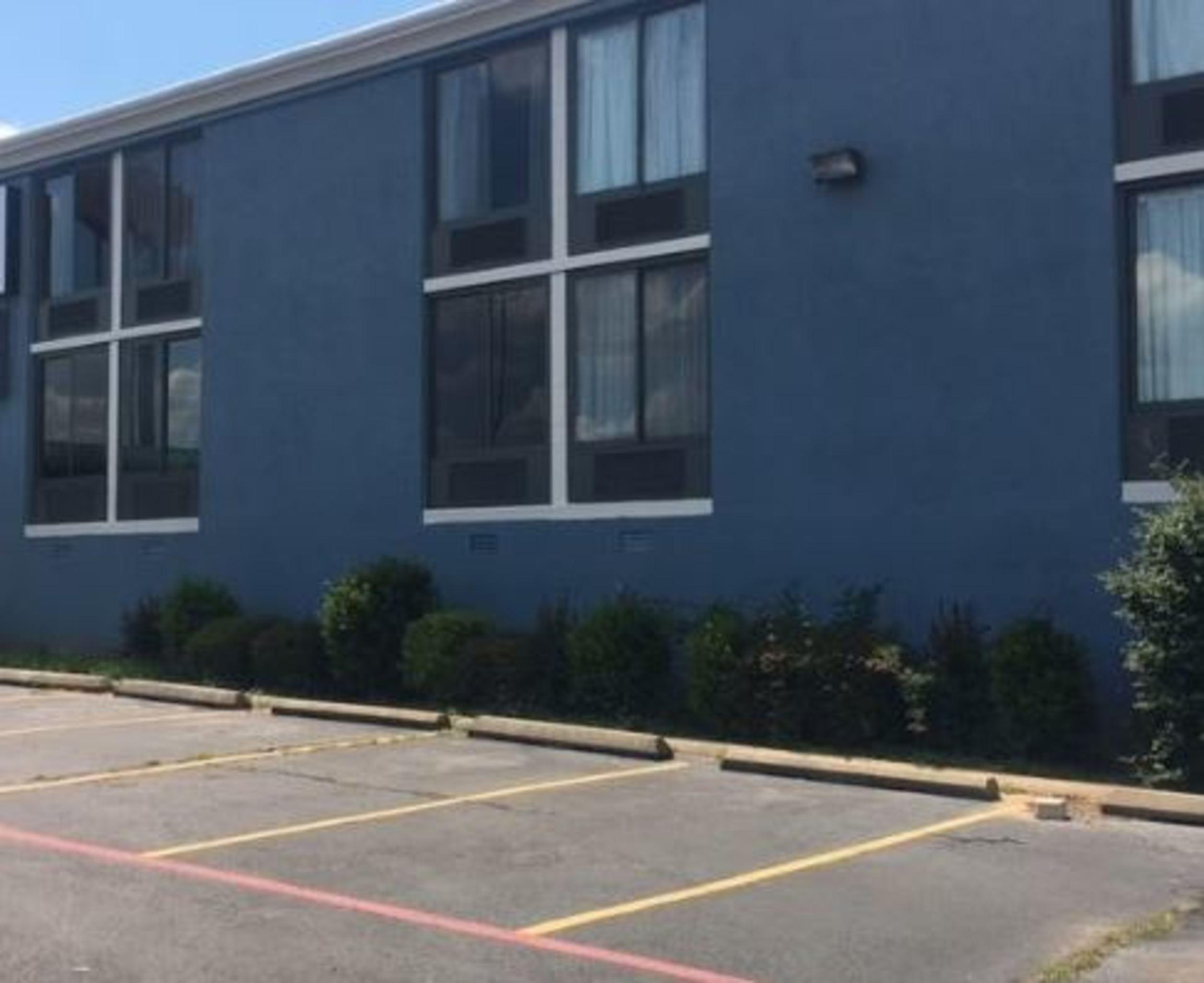 Travelodge By Wyndham Texarkana Ar Екстериор снимка