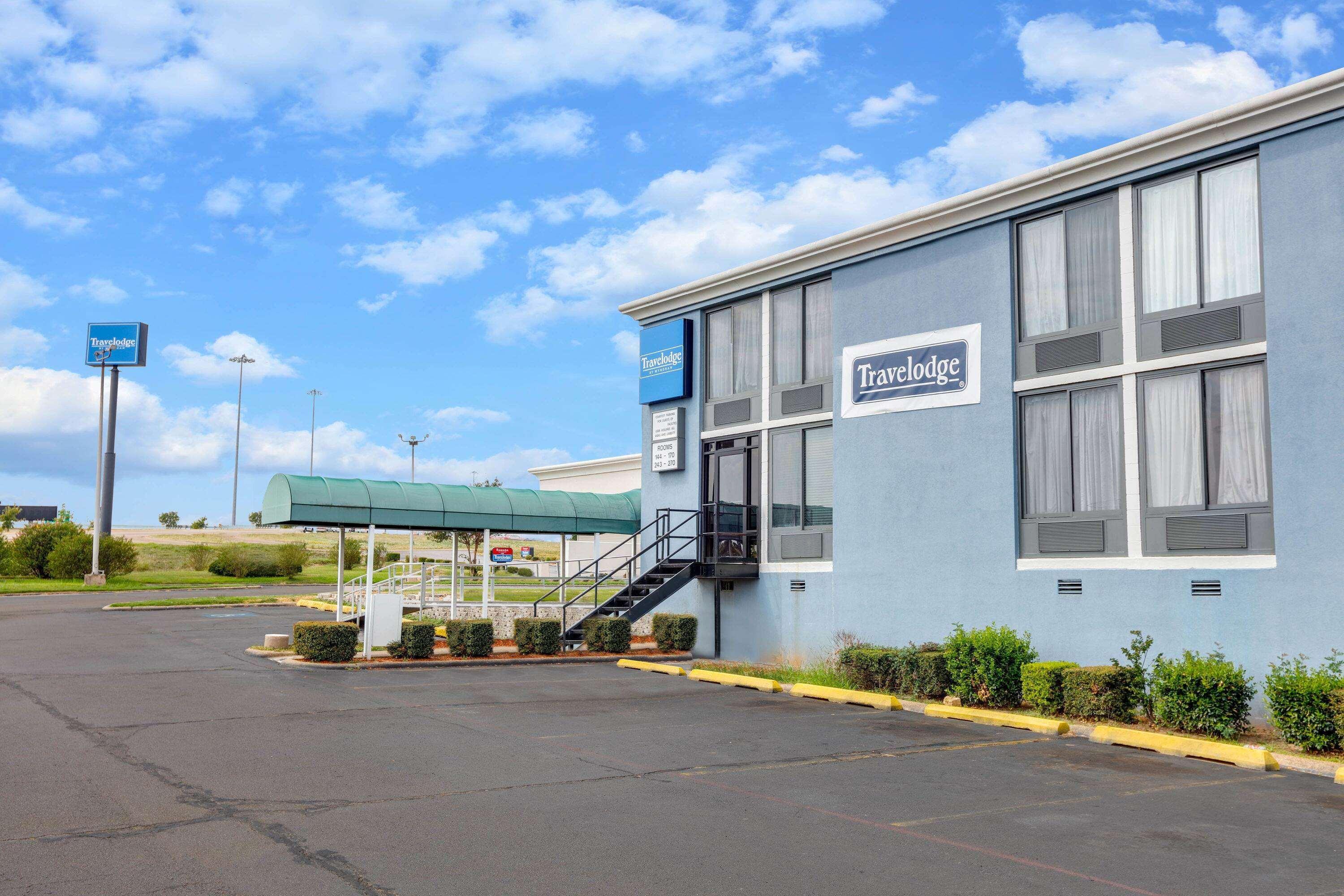 Travelodge By Wyndham Texarkana Ar Екстериор снимка