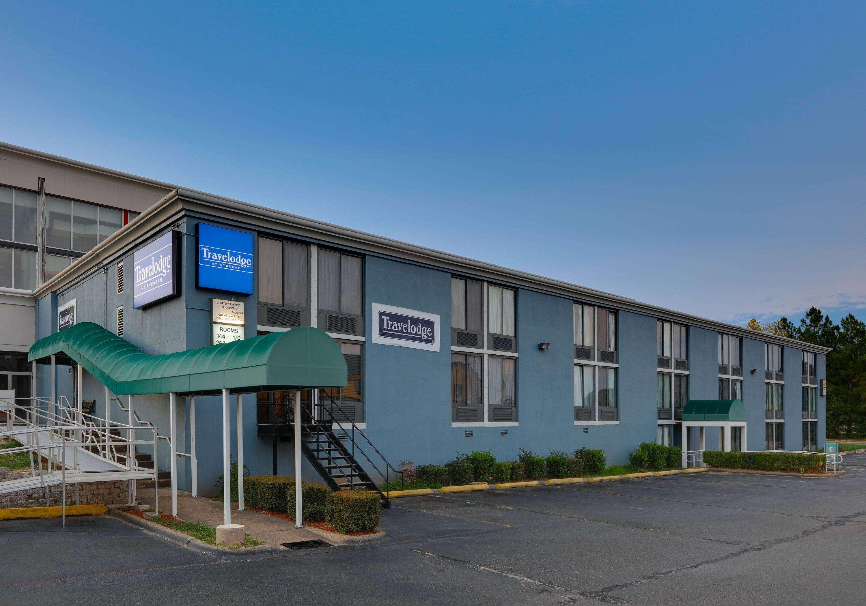 Travelodge By Wyndham Texarkana Ar Екстериор снимка